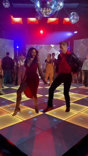 Jenna Dewan - Leggy in red dress 7.jpg