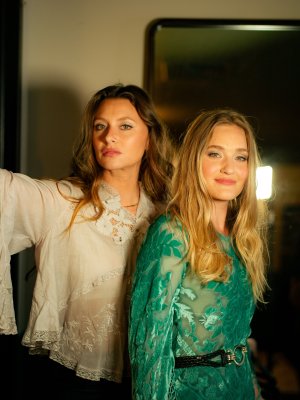 Alyson & Amanda Michalka 1000161984.jpg