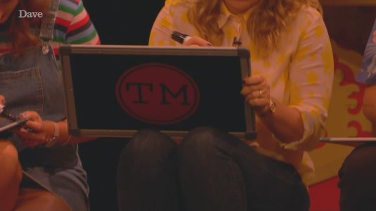 Taskmaster - s07e03 - Twelve Blush Majesty Two.mkv_20251109_111906.034.jpg