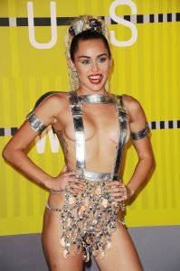 Miley-Cyrus-Sexy-36.JPG