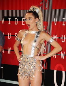 Miley-Cyrus-Sexy-67.JPG