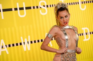 Miley-Cyrus-Sexy-86.jpg