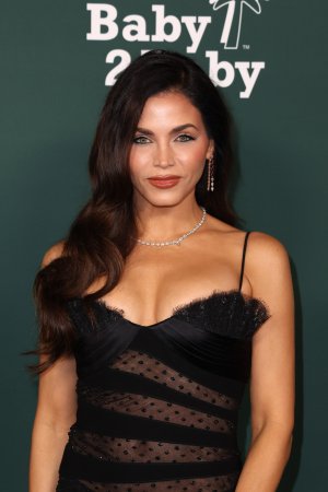 Jenna Dewan - attends the 2025 Baby2Baby Gala, West Hollywood CA - November 8, 2025Je__3_.jpg