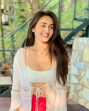 Tanya Sharma (3).jpeg