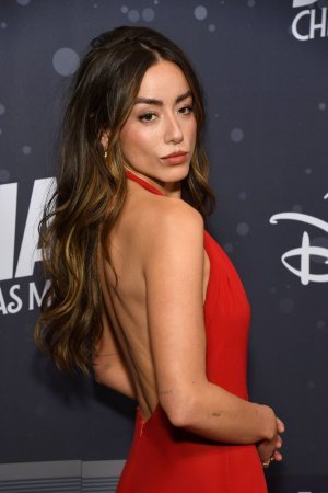 Chloe_Bennet_at___A_Very_Jonas_Christmas_Movie___World_Premiere_in_New_York_11-10-20250016.jpg