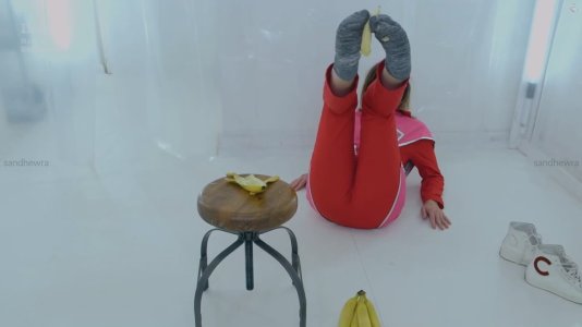 Taskmaster - s08e01 - Hello.mkv_20251112_003242.517.jpg