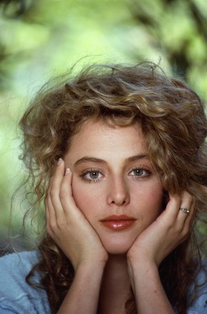 madsen_50514116_virginia_madsen-douglas_kirkland_-1984-_1.jpg