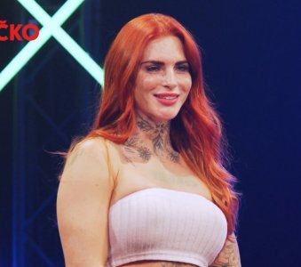 Screenshot_20251114_104939_Video Player.jpg