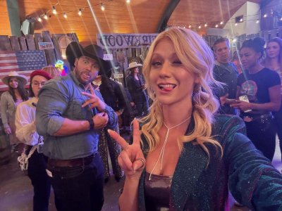 Katherine McNamara - Promoting Montana Mavericks nHY66iBv_o.jpg