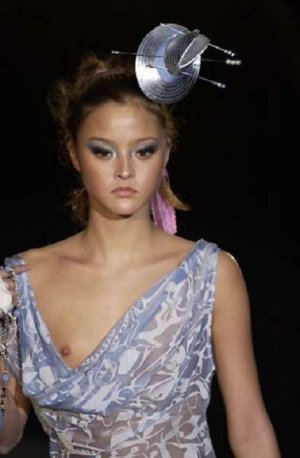 devon_aoki_runway_4.jpg
