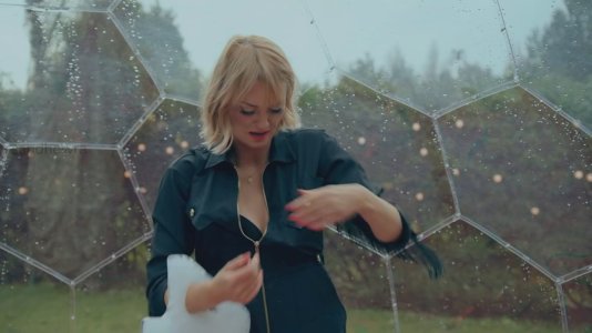 Taskmaster - s12e04 - The Customised Inhaler.mkv_20251123_154205.277.jpg