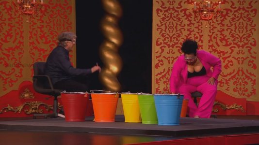 Taskmaster - s12e04 - The Customised Inhaler.mkv_20251123_161749.886.jpg