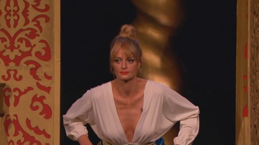 Taskmaster - s12e08 - A Couple of Ethels.mkv_20251123_191739.615.jpg