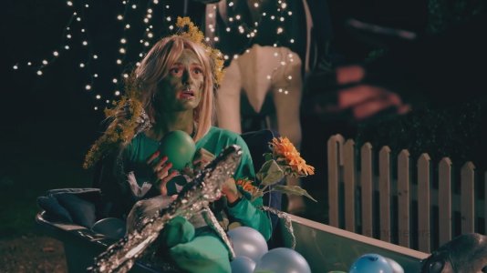 Taskmaster - s12e10 - Caring Uncle Minpict.mkv_20251123_212032.593.jpg