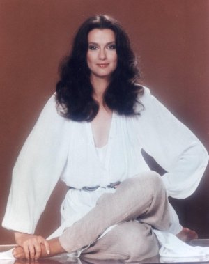 Veronica Hamel (8).jpg