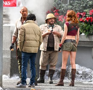 Karen_Gillan_Filming___Jumanji_4___in_Los_Angeles_11-20-20250008.jpg