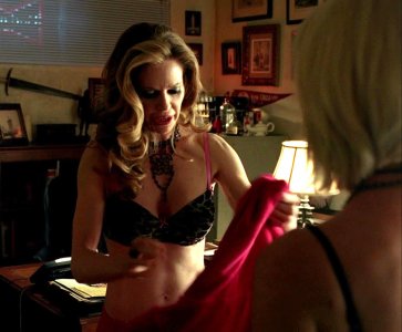 kristin-bauer-van-straten (5).jpg