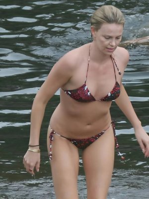 Charlize_Theron_1.jpg