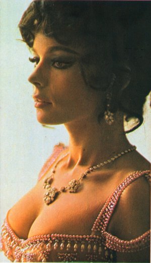 Pascale Petit  -pw278kATZo1s8anfuo1.jpg