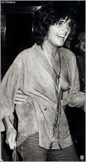 Ali McGraw -oops wnJMvO7.jpg