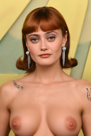 667327727_ella-14 fake.png