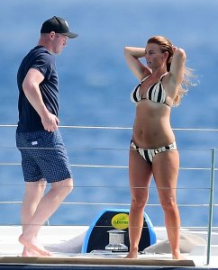 Coleen Rooney Sexy - TheFappeningBlog.com 1.jpg