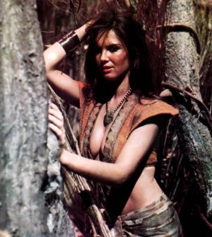 Caroline-Munro (36).jpg