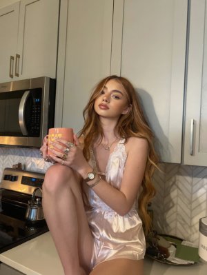 Screenshot 2025-12-05 at 15-11-20 Sicily Rose (@sicilyrose) _ Passes_20251206_031046.jpg