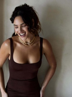 Adria Arjona - Tiffany and Co Photos jGyj4t53_o.jpg