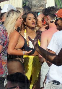 Holly Hagan Sexy - TheFappeningBlog.com 47.jpg