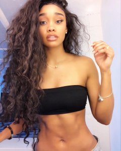 Dakota Gonzalez Sexy 52 thefappeningblog.com.jpg