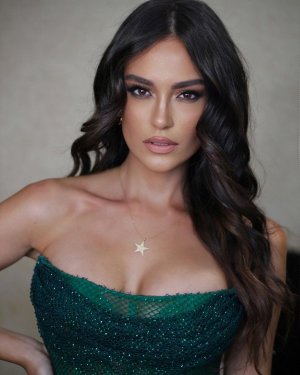 evamurati_20221004_p_2941714993602739540_1_2941714978662697136.jpg evamurati_20221004_p_2941714993602739540_1_2941714978662697136.jpg