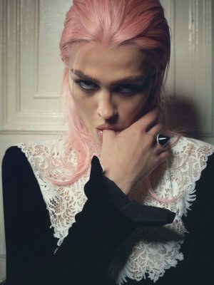 ameliagrayhamlin_3788226239237310207's2025-12-16-10.49.662 story.jpg