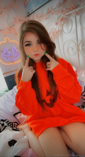 Screenshot 2024-12-19 at 13-26-32 Danni Meow OnlyFans.png