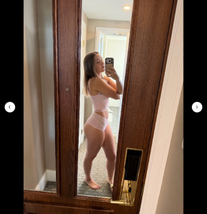 Screenshot 2025-12-16 at 22-58-35 Fanfix Talk to your favorite creators.png