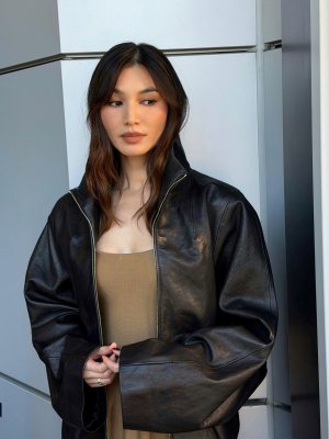 Gemma_Chan_in_dress_12-18-20250002.jpg