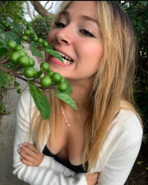 Yelena Friedman (8).jpeg