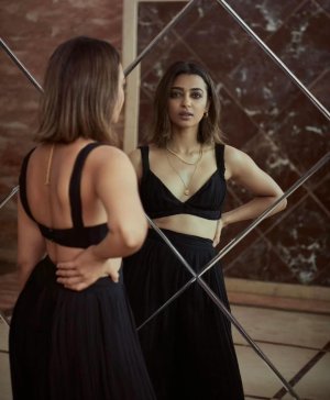 radhika-apte-v0-hrkud7quityc1.jpeg