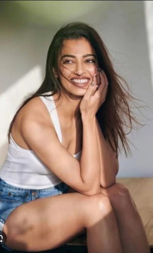 radhika-apte-v0-vfwm27quityc1.jpeg