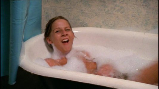 Gigi Edgley 2457a0a8ecf3ab342cfc5cfab5427822_full.jpg