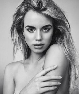 Effy Harvard Sexy - TheFappeningBlog.com 37.jpg