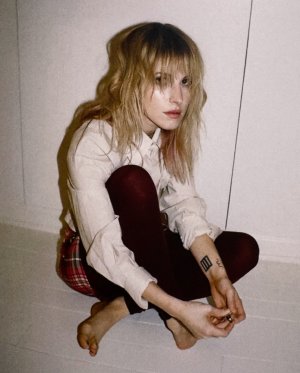 Hayley-Williams-Feet-9165154.jpg