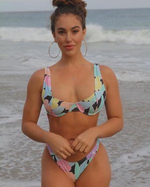 Chrysti Ane qzwp7pez979g1.jpeg