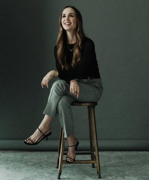 ritten by Chris Gardner (@christopherga.jpg