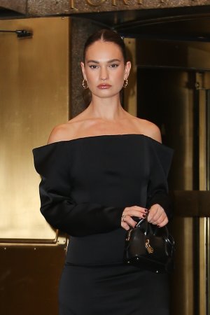 Lily_James_leaving_Late_Night_with_Seth_Meyers_in_New_York_09-15-20250001.jpg