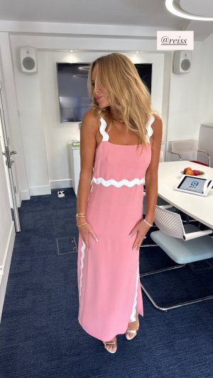 Amanda_Holden_in_a_pink_dress_06-23-20250001.jpg