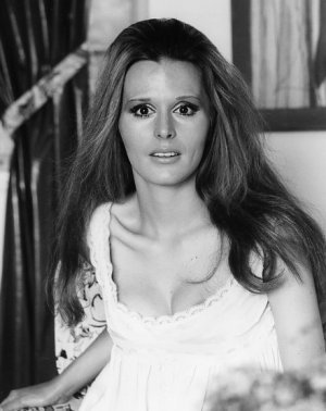 Marianna Hill (9).jpg