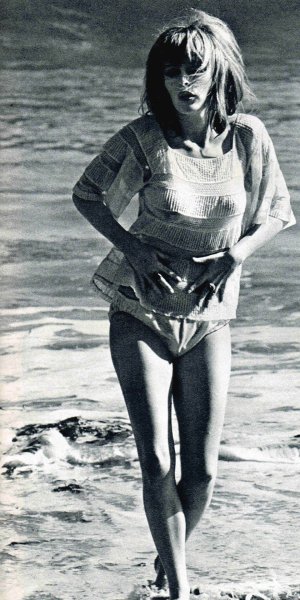 Marianna Hill (23).jpg