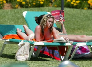 Brooke Kinsella Nude - TheFappeningBlog.com 11.jpg