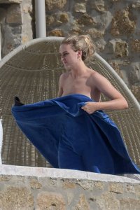 Perrie Edwards Topless - TheFappeningBlog.com 17.jpg